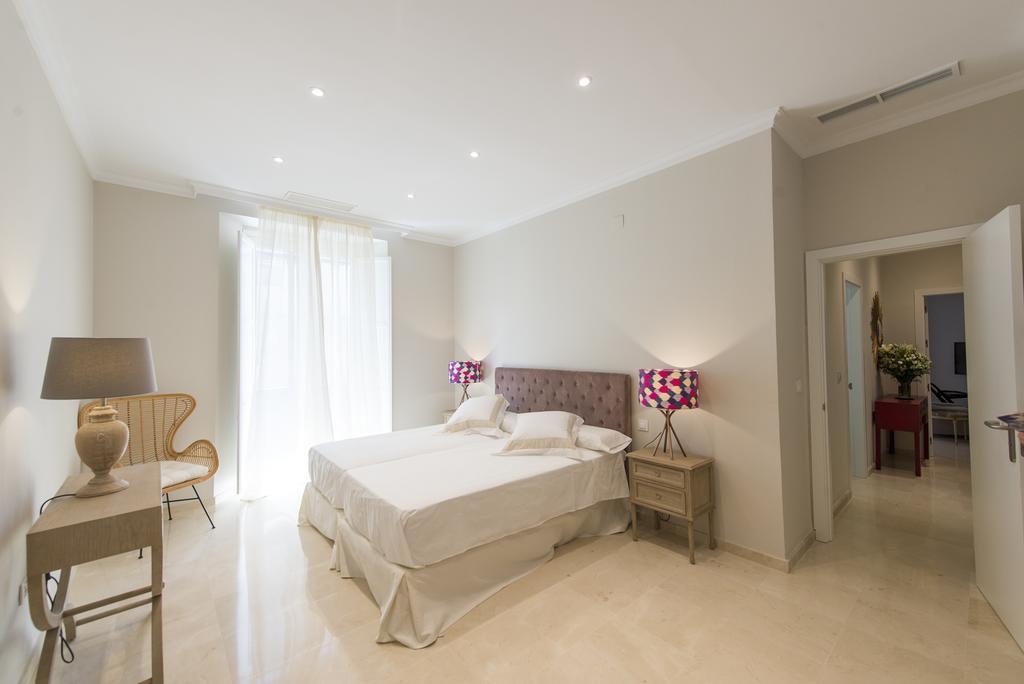 Apartamento Living By Cathedral Sevilla Exterior foto
